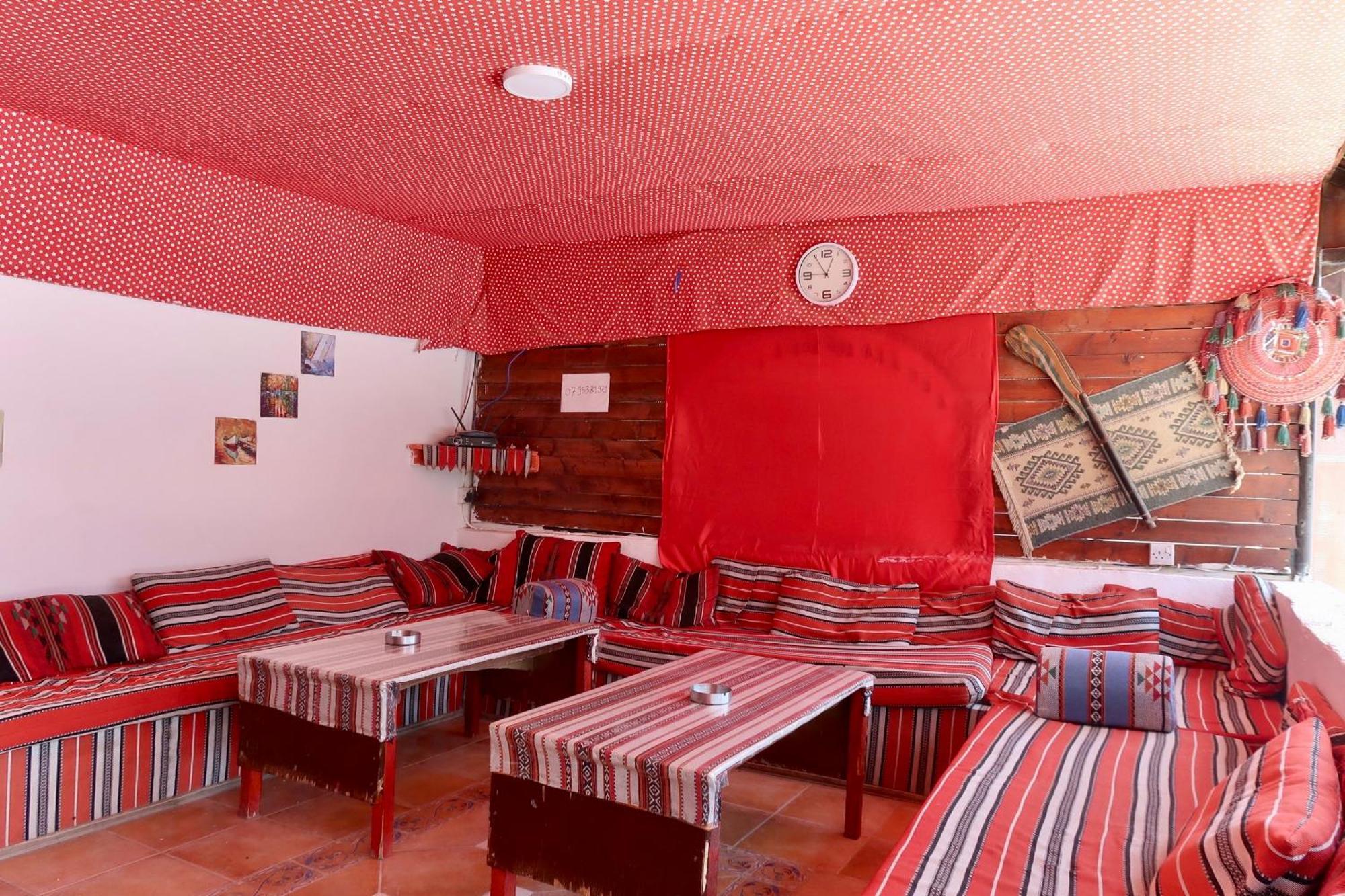 Bedouins Inn Village Aqaba Exterior photo